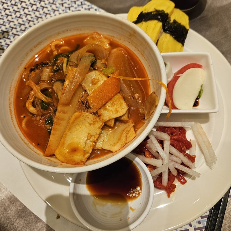  더링크호텔서울 화이트홀 웨딩 식사 하객으로 가서 뷔페 극찬 후기!! 메뉴사진 장단점