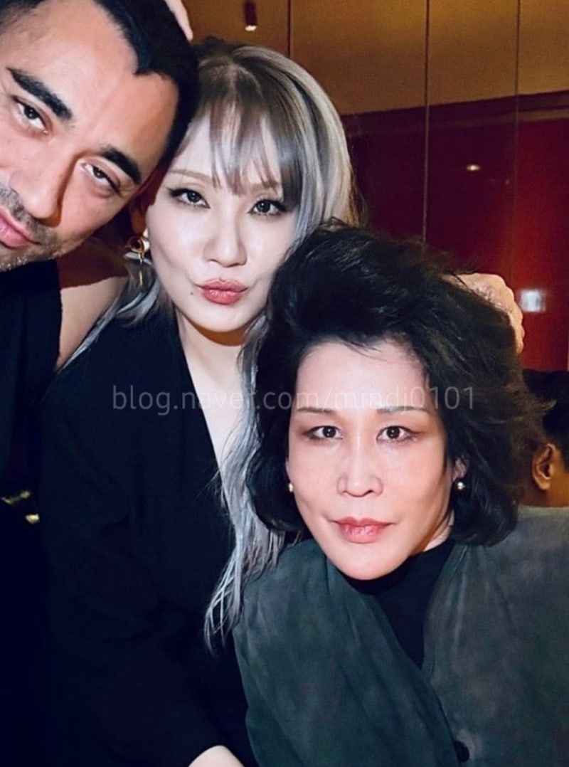 신세계 이명희 회장 딸 정유경이 씨엘과 친한 이유