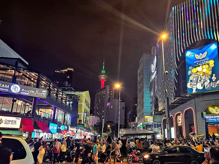  [쿠알라룸푸르 여행] 말레이시아 21일차 마지드 자멕 이슬람 사원  lalaport 쇼핑몰 로티보이  KL 타워 두리안 Black Thron