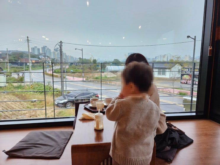  [의왕 왕송호수] 한옥 감성 카페 '초평가배' 돌 아기랑 간단 방문기