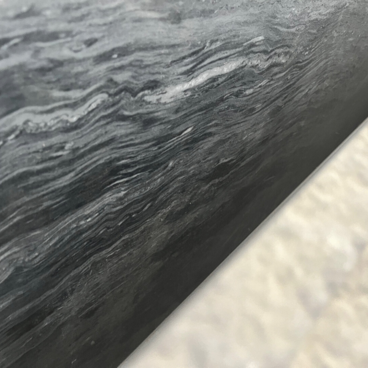  내부 벽과 바닥, 그리고 적은 물량에 적합한 저렴한 석재, 오션 웨이브(Ocean Wave)