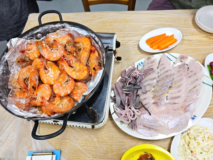  화성 궁평항 수산시장 대하구이, 전어, 우럭회 맛집(ft. 수산물직판장 양념코너)