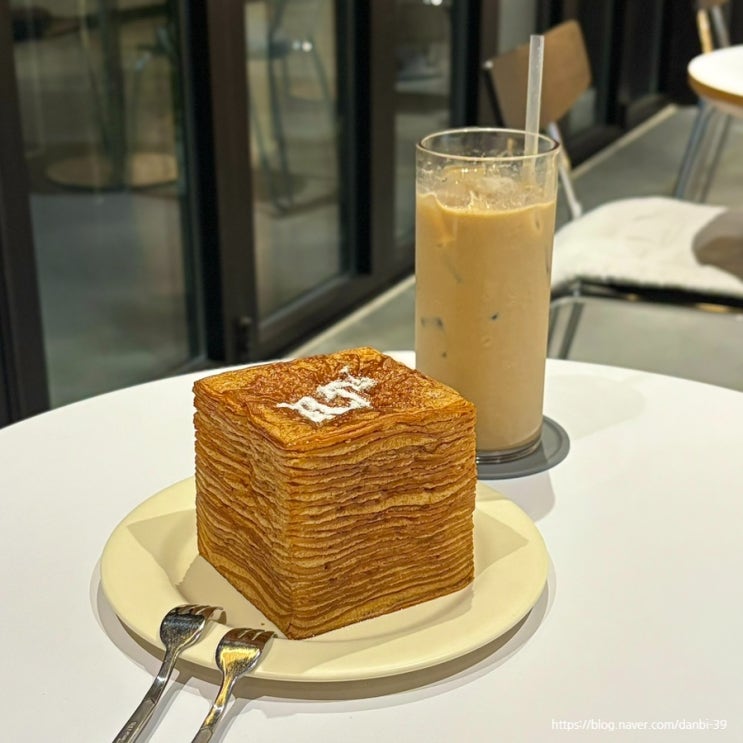  [ 브리브 ] 루프탑이 있는 파주 롯데아울렛 심학산 카페 맛집