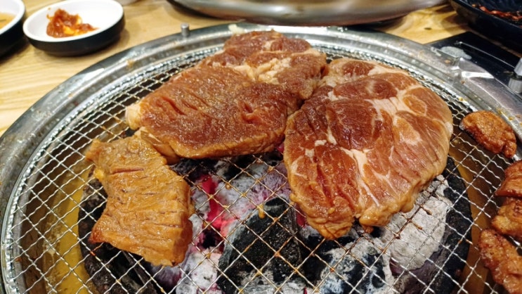  동백 돼지갈비 맛집 소근소근숯불구이