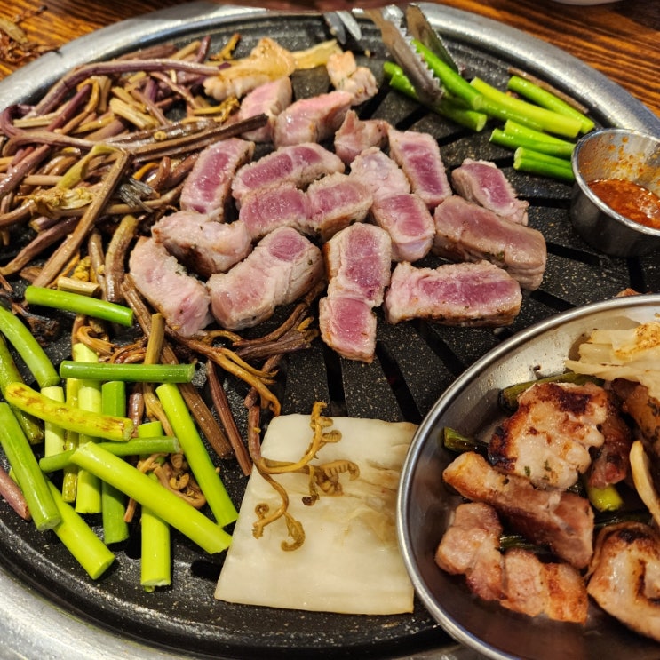  [맛있는고기에솜씨를더하다] 무한 채소리필이 가능한 가성비 돼지고기 찐 맛집