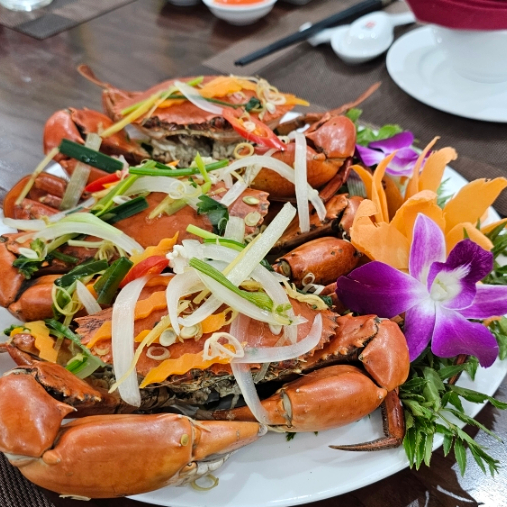  하노이 흥옌 맛집 로컬식당 냐항프엉동 Nhà Hàng Phương Đông