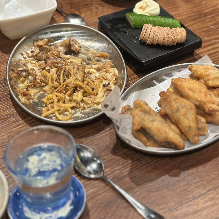  생맥주 한잔 하기 좋고 닭날개 튀김이 맛있는 생마차 분당서현점 테바나카 야끼소바 명란구이 사케 리뷰.