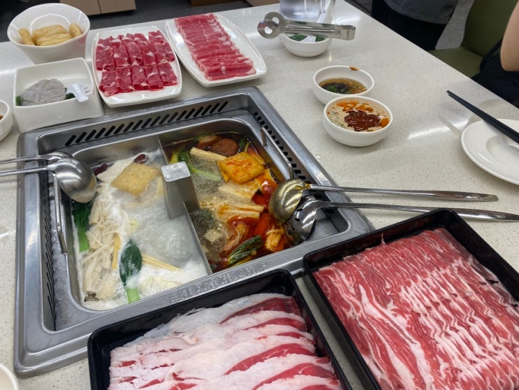  홍대 하이디라오에서 즐기는 훠궈 한 판