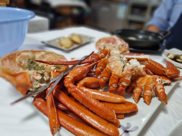  [영덕대게맛집] 가성비 좋게 박달대게와 박달홍게를 맛볼 수 있는 축산항대게궁 코스 차림상