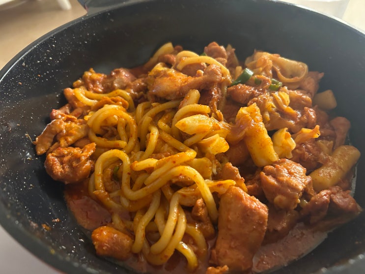  춘천현지인이 보내준 춘천의 맛, 서울에서 택배로 즐기는 춘천양념닭갈비 <일심식품>