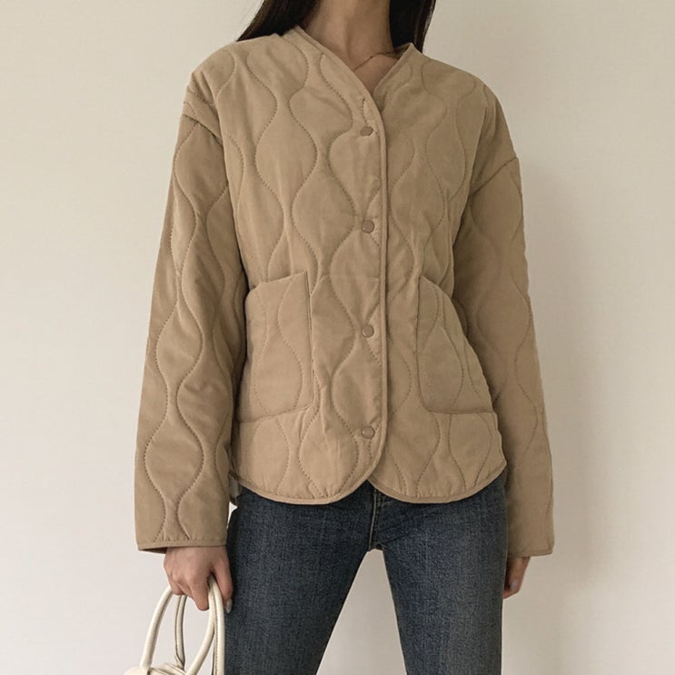  가을 겨울 필수템! 경량 숏 패딩 점퍼로 따뜻하고 스타일리시하게