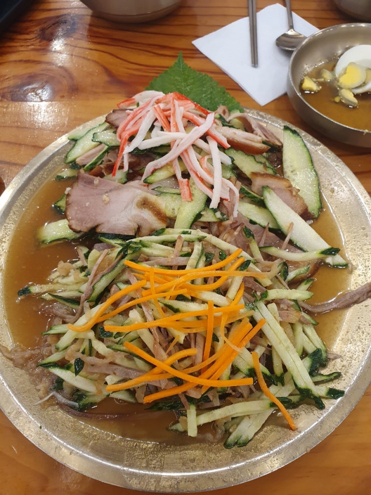 부산 8년째 재방문하는 냉채족발 맛집 부산족발