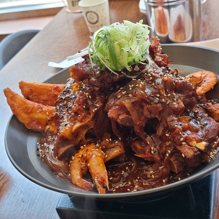  충무로 맛집) 한사리 감자탕 뼈구이