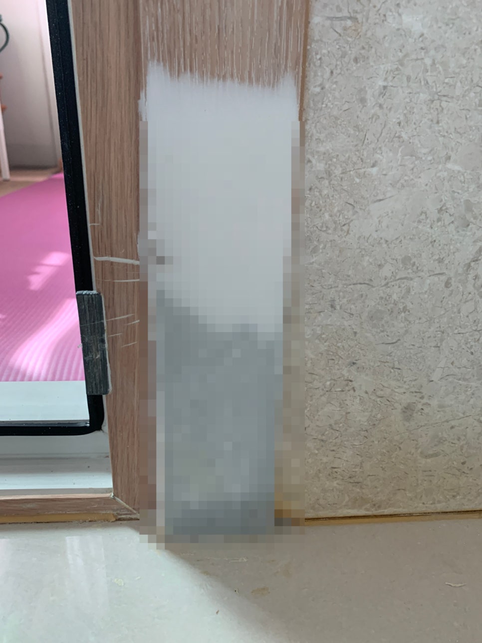 강아지 오줌 불어터진문틀 몰딩 복원수리