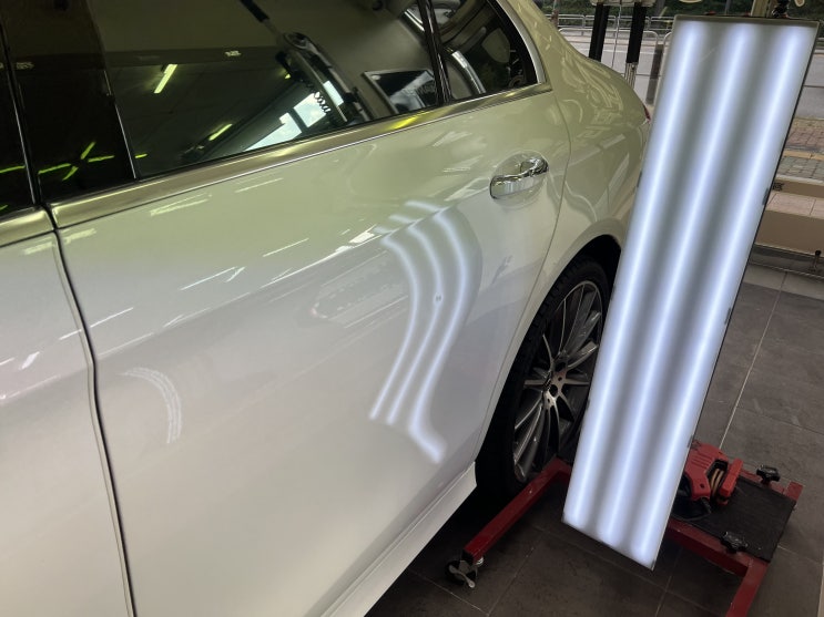  벤츠E350 뒷도어문콕덴트 2+1 프로모션이벤트  문콕덴트보험수리