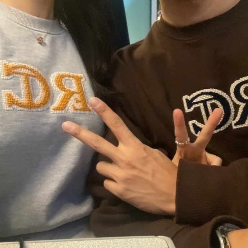 RECTO 한남 쇼룸 | 렉토 커플 맨투맨 추천, 구매 후기(RC EMBROIDERY CLASSIC SWEATSHIRT)