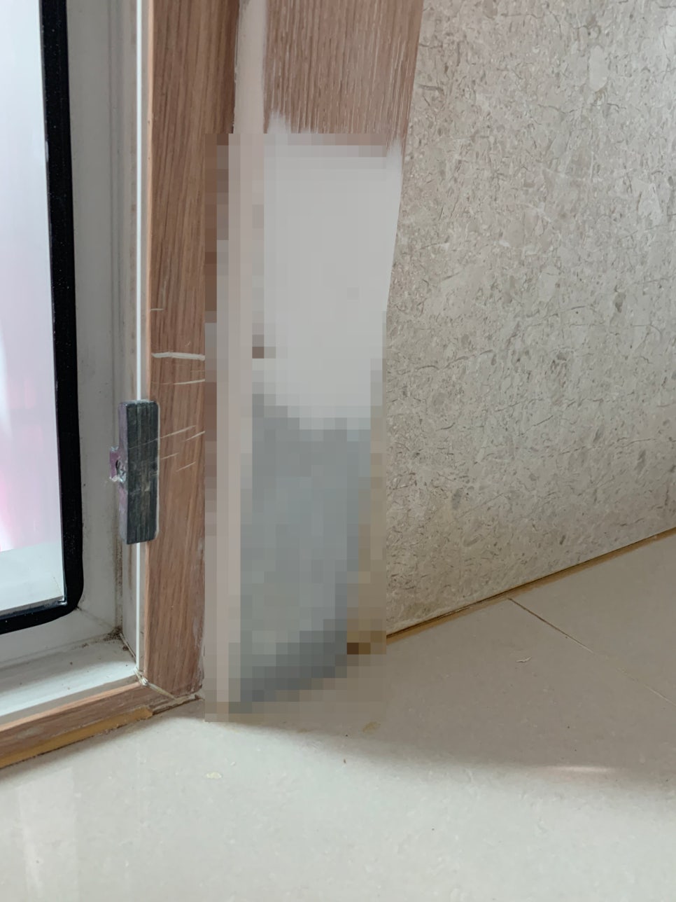 강아지 오줌 불어터진문틀 몰딩 복원수리