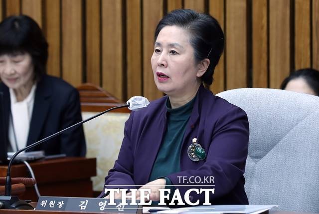'김건희 여사 <b>공천개입 의혹</b>' 김영선 전 <b>의원</b> 검찰 출석