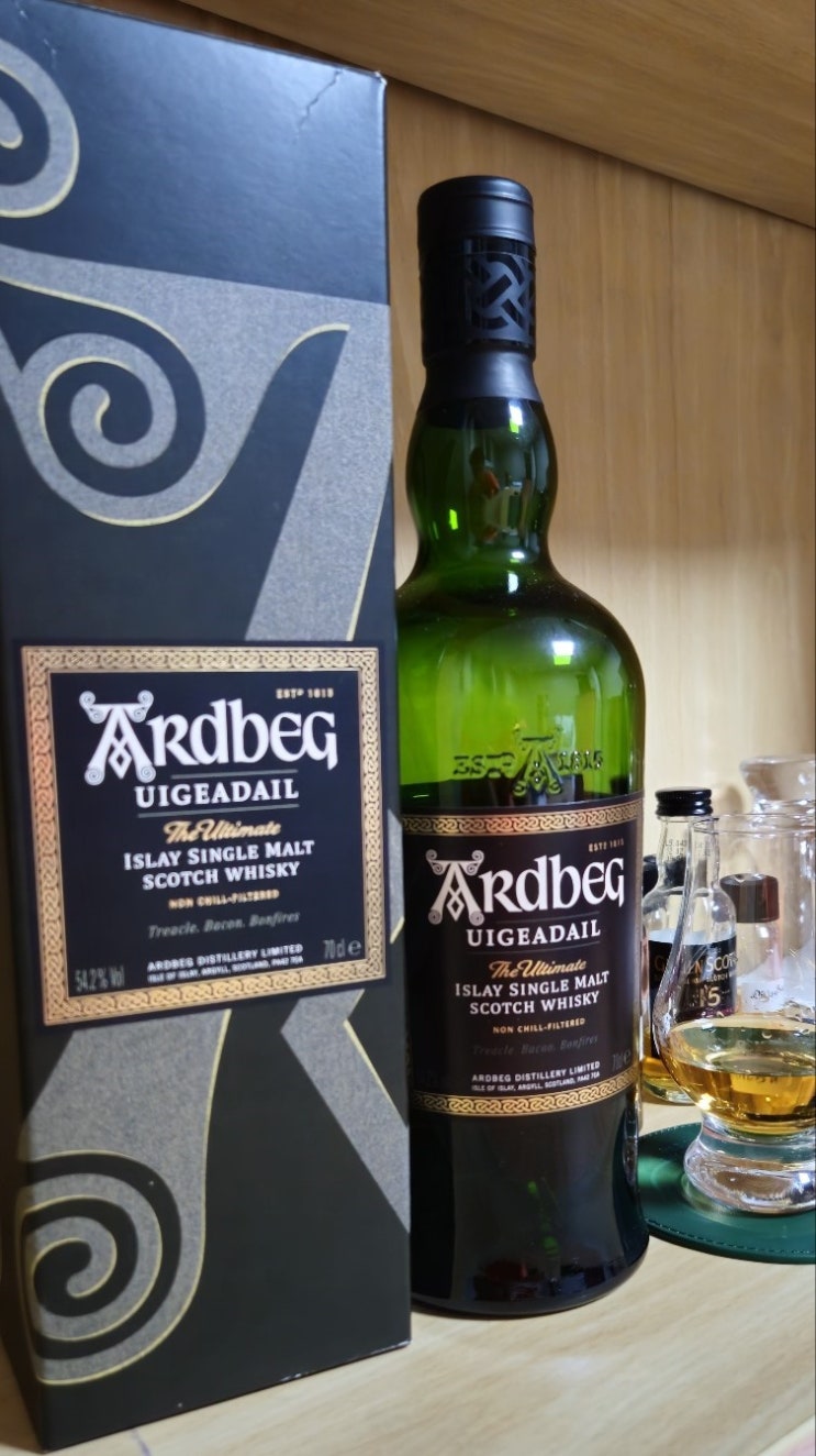  리뉴얼 - 아드벡 우거다일 (Ardbeg Uigeadail Renewal)
