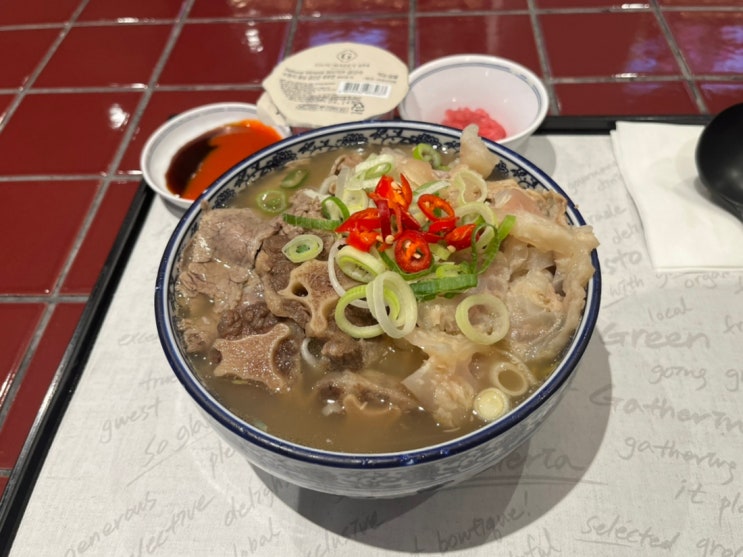  한강진역 맛집 땀땀 고메이494 한남점, 지친 몸을 위한 고기 가득 보양식 쌀국수!