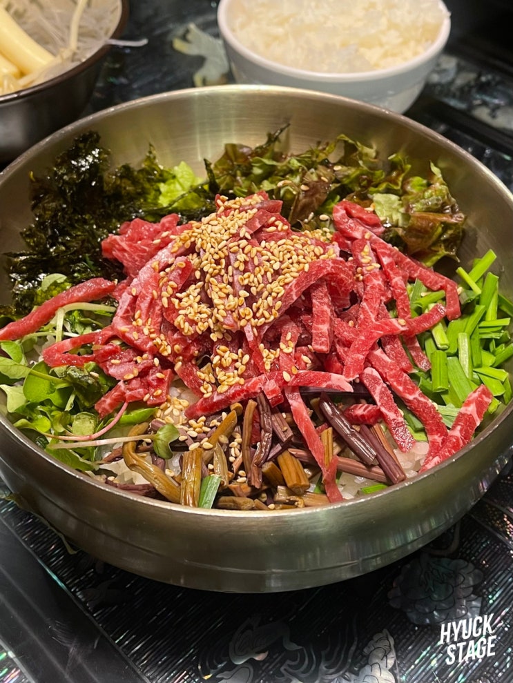  황리단길맛집 황남두꺼비 황남본점 경주여행 가볼만한곳, 등갈비찜 육회비빔밥 첨성대떡갈비까지