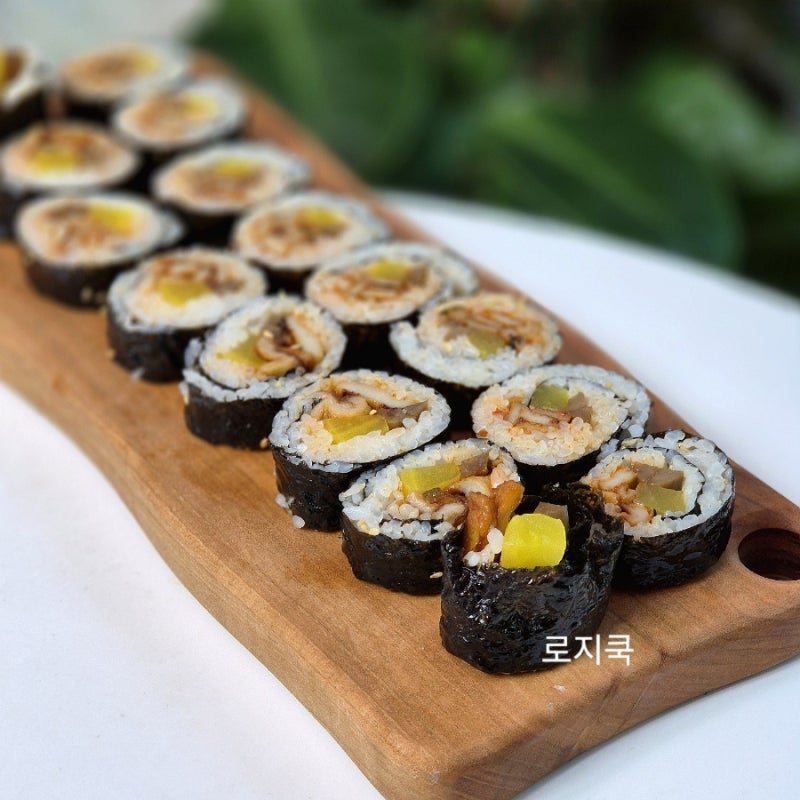 매운 어묵김밥 만들기 매콤 오뎅김밥 레시피 재료 김밥 밥 양념