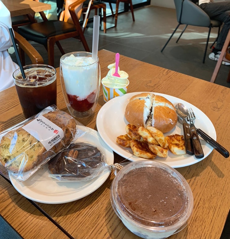  군산 빵장수단팥빵 카페소담 조촌점/빵맛집 베이커리카페