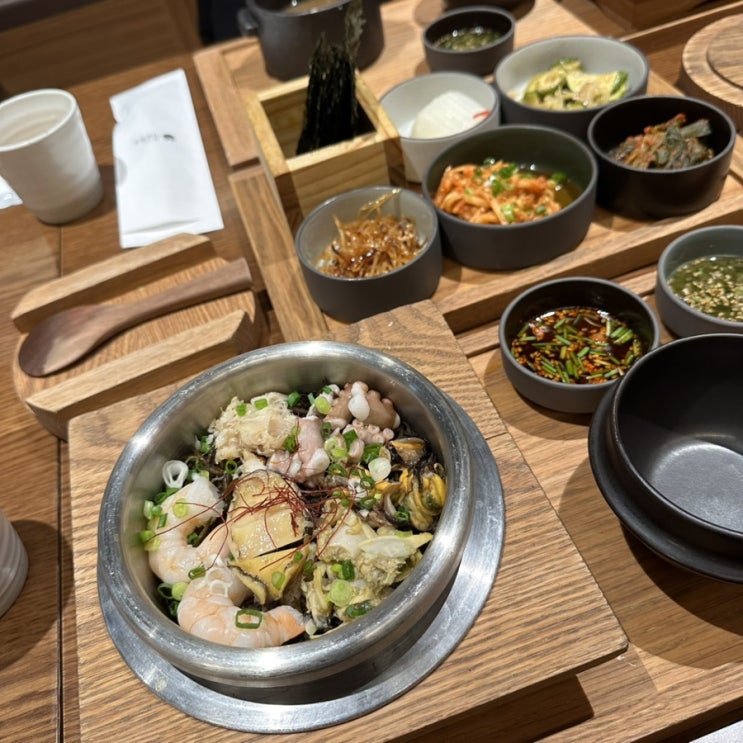  [휴135 다온반상] 압구정 현대백화점 솥밥 맛집 정갈한 한정식 내돈내산 또간집 후기