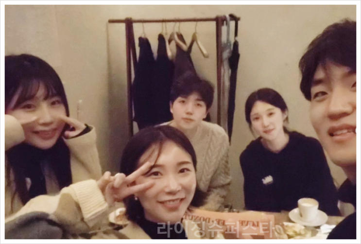  나는솔로 17기 옥순 영식 데이트 현장 맘카페 목격담 현커 광안리 나성동 LP펍 인스타 세종 주민 배려왕