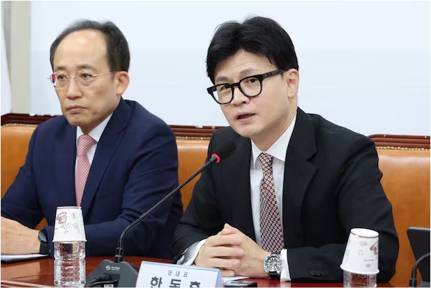 [속보] <b>한동훈</b> "尹<b>대통령</b> 사과, 金여사 활동 중단, 참모... 