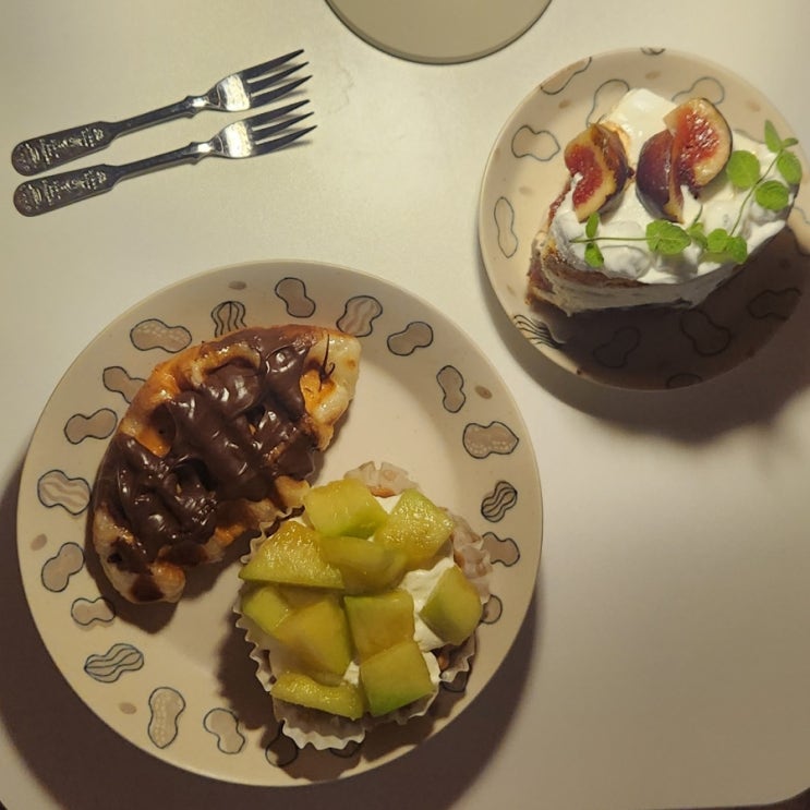  광주 충장로 케이크 방송 출연 맛집 신상 과일 디저트 카페 크레크레 후기