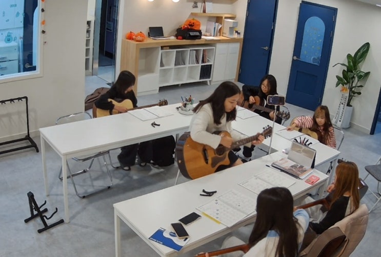  의정부기타레슨 독학이 어렵다면 통기타 잘 가르치는 음악학원 아트캠프71 추천!