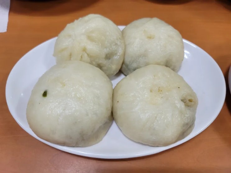  남대문시장 40년 전통 손만두 찐빵 떡만두국 손칼국수 맛집여행, 서울맛집 가메골손왕만두 남대문본점(포장, 방문)