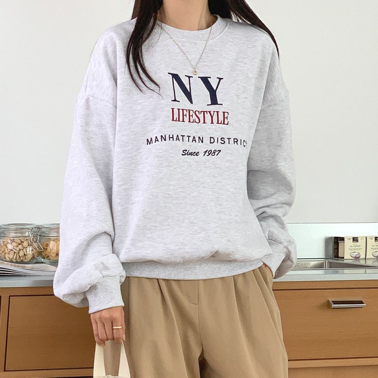  겨울 데일리 필수템! 루즈핏·오버핏 기모 레터링 쭈리 긴팔 맨투맨 티셔츠 스타일링