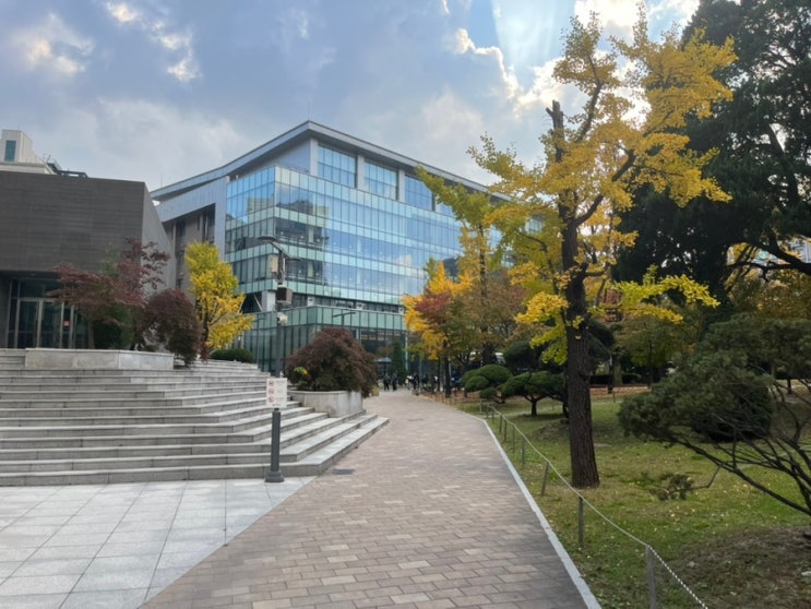  한국외국어대학교 서울캠퍼스 캠퍼스투어 1편! 대학가, 사이버관, 스마트도서관 등 이모저모