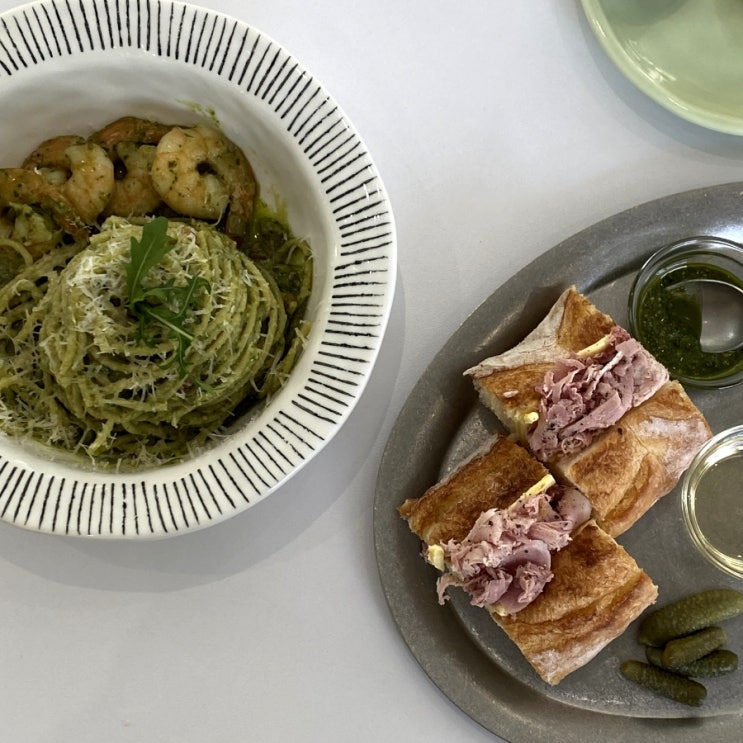  [광주 맛집] 광주 동명동 플랜테리어가 예쁜 잠봉뵈르 맛집 브런치 카페 '후스인더하우스'