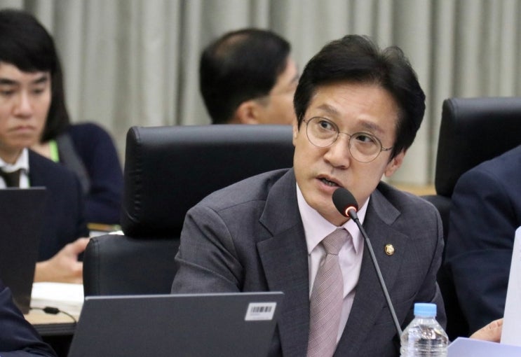 <b>신영대 의원</b>, 구속영장 청구로 22대 국회에서 첫 사례로 기록