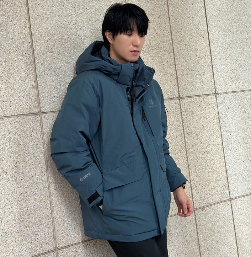 Blackyak IU Hima Padded Jacket: Men's Short Padded Jacket for Winter Office Look Coordination