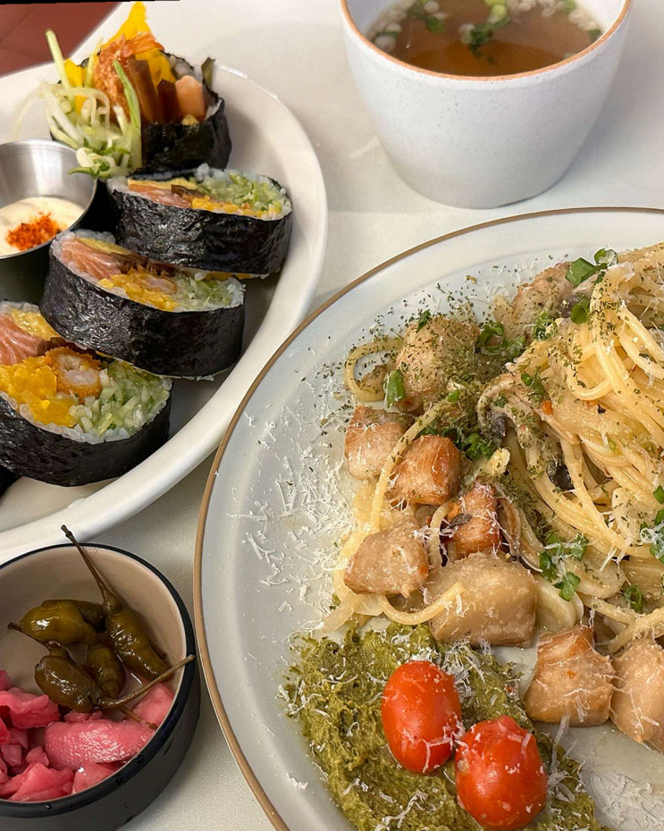  초이다이닝 신사가로수길점, 비 오는 날 친구들과 후토마끼 맛보고 감동한 기억