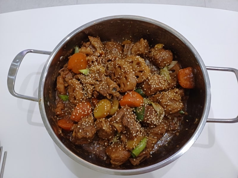 쿠쿠 스피드팟 멀티쿠커로 돼지갈비찜 만들기