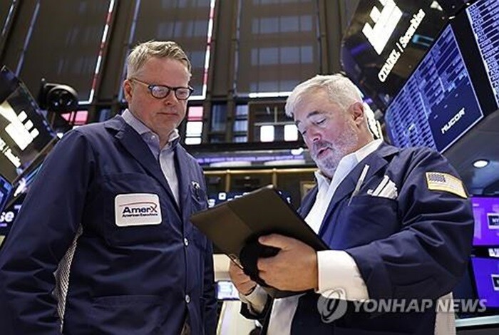 미국 뉴욕증시, 엔비디아-테슬라 등 빅테크 강세에 나스닥-S&P-다우 1%가량 상승 미국 뉴욕증시, 엔비디아-테슬라 등 빅테크 강세에 나스닥-S&P-다우 1%가량 상승