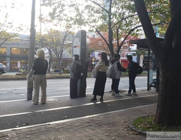 부산날씨 = 7일 <b>입동</b>(立冬), 부산 <b>아침</b> 최저 6도 ~ 낮 최고 18도
