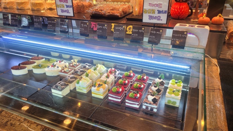  반려동물동반 가능한 광명 명장시대 베이커리