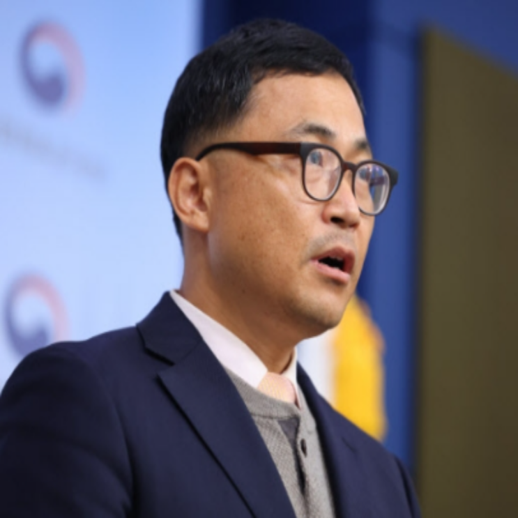 문체부의 정몽규 자격정지에 반발하여 재심의 요청을 검토중인 축구협회(문체부 축구협회 감사 결과 발표, 정몽규 이임생 자격정지, 홍명보 감독 재선임 통보)