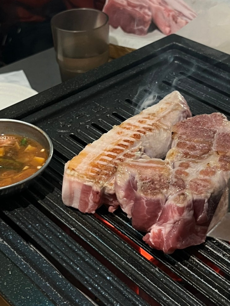  제주 서귀포 올레시장 흑돼지 맛집 : 우녁집
