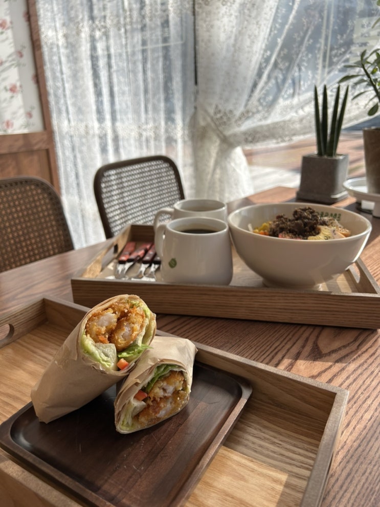  울산 덕하 카페 읍천리382 포케 또띠아 맛집