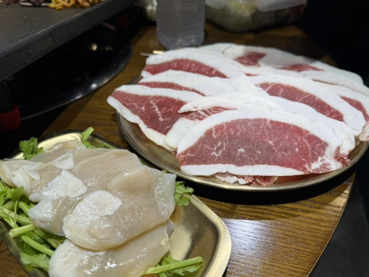 [석촌호수 맛집] 데이트 코스 추천 차돌 관자 삼합 맛집 고기집 <호숫가냉삼>