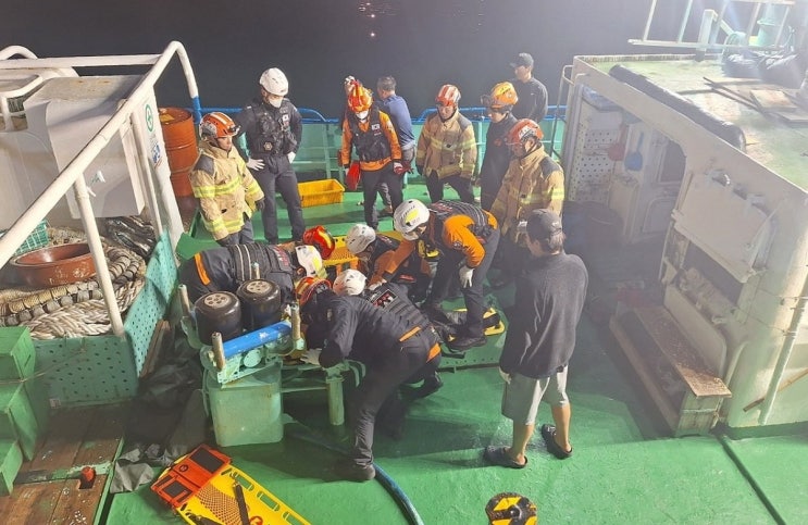 <b>제주</b> 해상 <b>어선</b> 침몰 사고, 12명 실종 및 구조 작업 진행 중