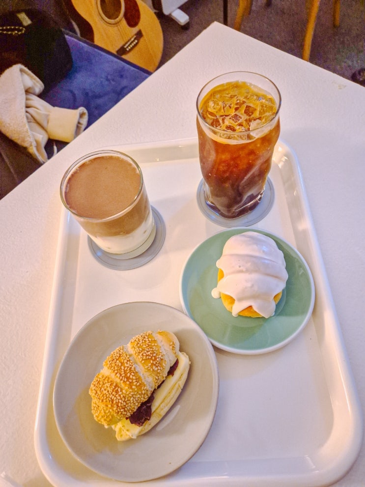 대전 대흥동 소금빵 맛집, 분위기 좋은 카페 블루본즈베이크플레이스 대전 대흥동 소금빵 맛집, 분위기 좋은 카페 블루본즈베이크플레이스