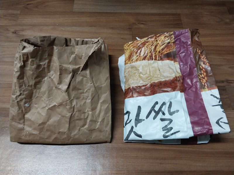 햅쌀 쌀 포대 한 번에 쉽게 푸는 법 뜯는 법 분리수거까지 한 번에